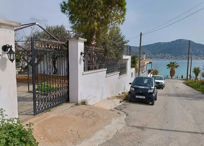Oli\'S Sea House